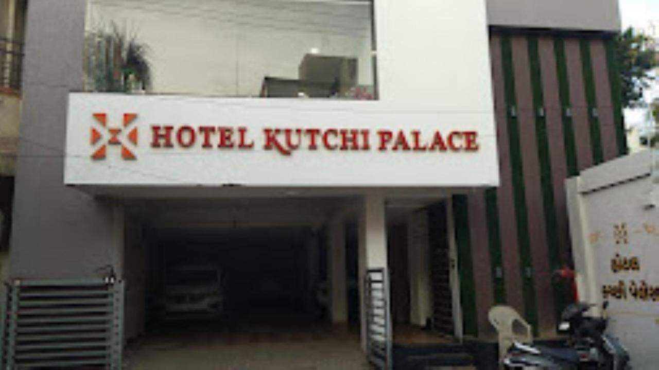 Hotel Kutchi Palace, Dwarka מראה חיצוני תמונה